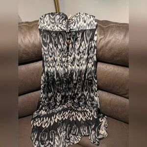 Pretty Dark Tropical Dress